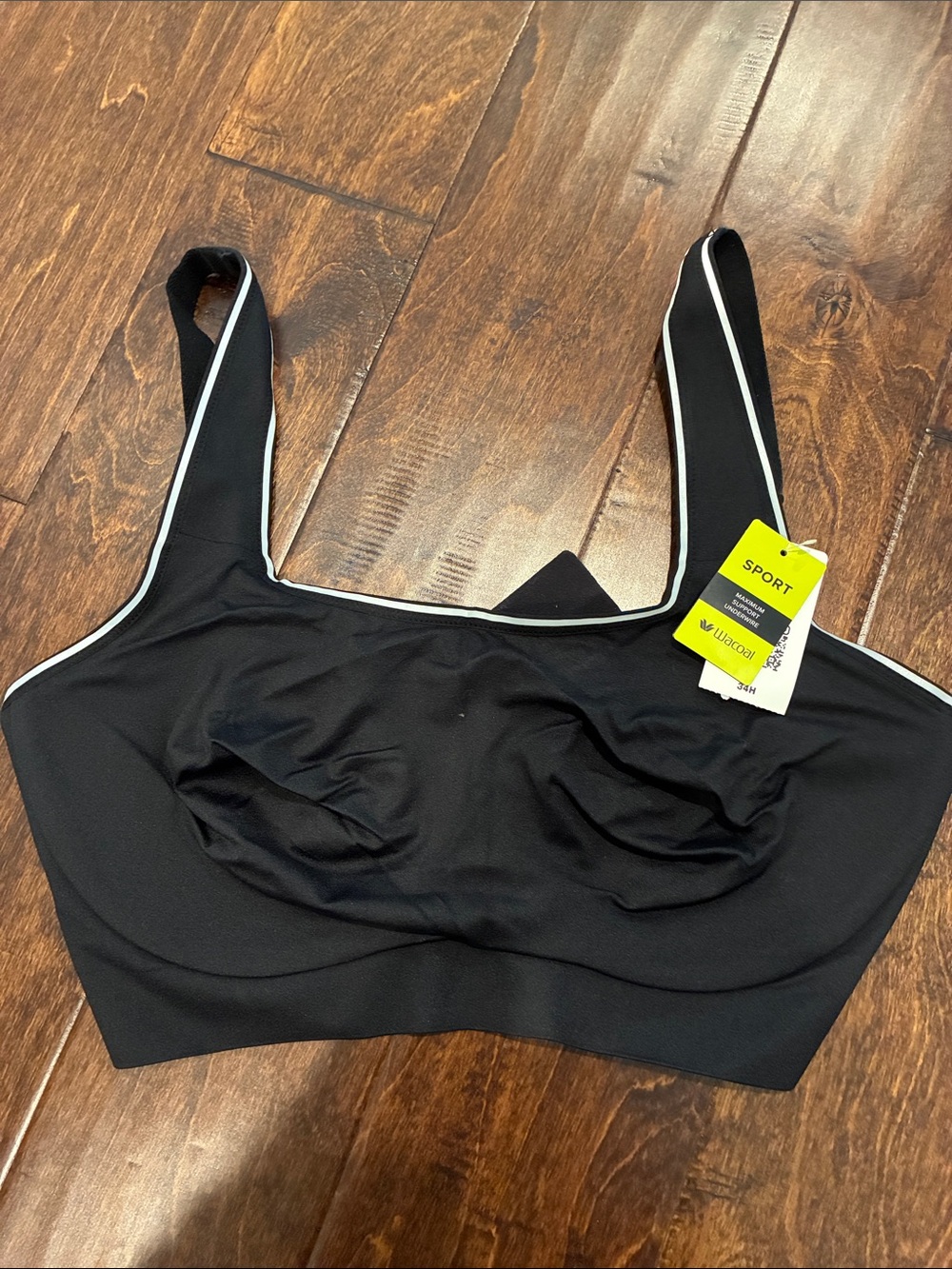 Wacoal Sydney sport full coverage seamless underwire high impact support bra